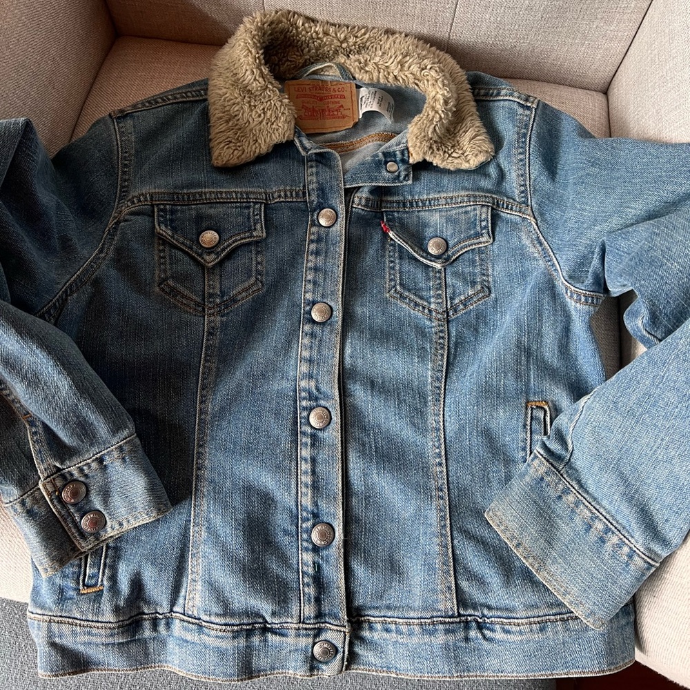 Levi’s L Sherpa collar jacket